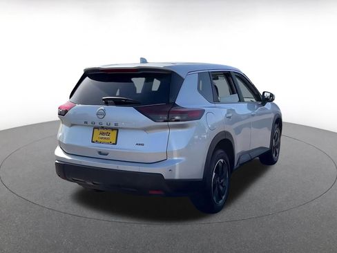 Used 2025 Nissan Rogue SV AWD/4WD image 14