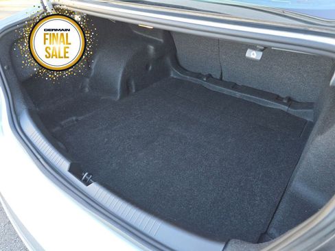 Used 2022 Chevrolet Malibu LS image 18