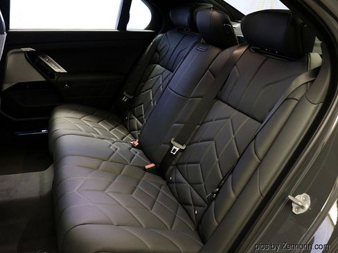 New 2026 BMW i7 xDrive60 w/ Executive Package image 13