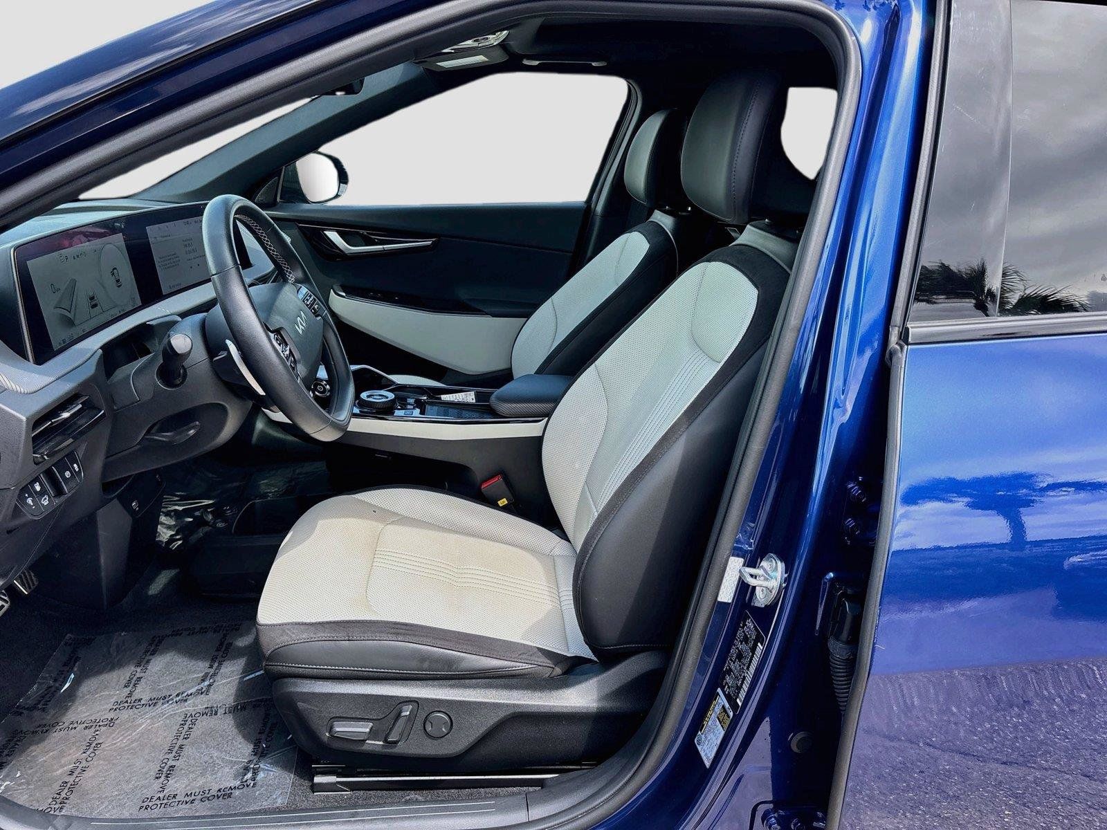 Used 2024 Kia EV6 GT-Line w/ GT-Line White Seat Package RWD image 22