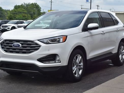 Used 2020 Ford Edge SEL w/ Convenience Package AWD/4WD image 16