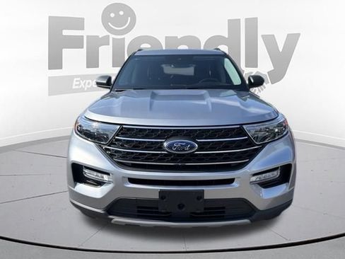 Used 2024 Ford Explorer XLT w/ Equipment Group 202A AWD/4WD image 12
