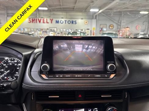 Used 2023 Nissan Rogue SV AWD/4WD image 18