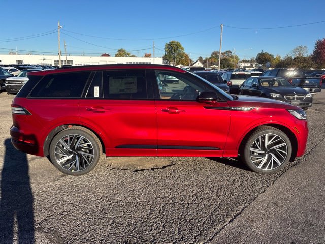 New 2027 Lincoln Aviator Black Label w/ Jet Appearance Package AWD/4WD image 11