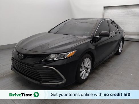 Used 2024 Toyota Camry LE image 1