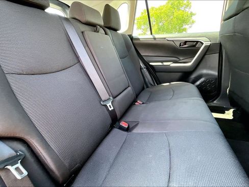 Used 2024 Toyota RAV4 LE AWD/4WD image 25