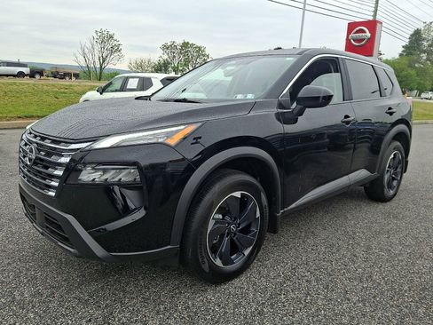 Used 2026 Nissan Rogue SV AWD/4WD image 4