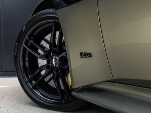 Used 2023 Aston Martin DBS Superleggera Volante RWD image 16