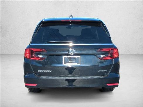 Used 2024 Honda Odyssey Sport image 6