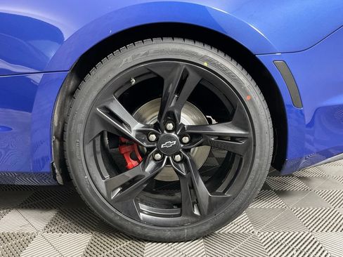Used 2020 Chevrolet Camaro LT RWD image 10