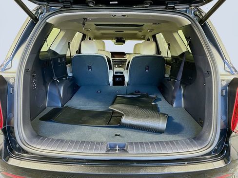 Used 2023 Hyundai Palisade Limited w/ Cargo Package FWD image 28