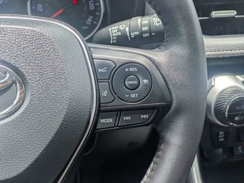 Used 2021 Toyota RAV4 XLE Premium FWD image 27