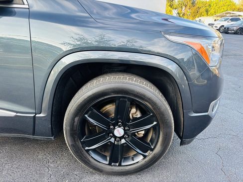 Used 2019 GMC Acadia Denali w/ Technology Package image 2