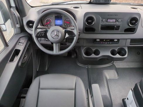 Used 2026 Mercedes-Benz Sprinter 144 Cargo image 16