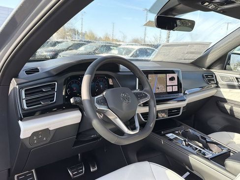 New 2026 Volkswagen Atlas Cross Sport SEL Premium R-Line image 10