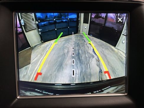 Used 2018 Jeep Grand Cherokee Altitude image 19