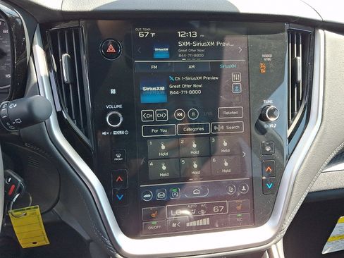 Used 2025 Subaru Outback Premium image 18