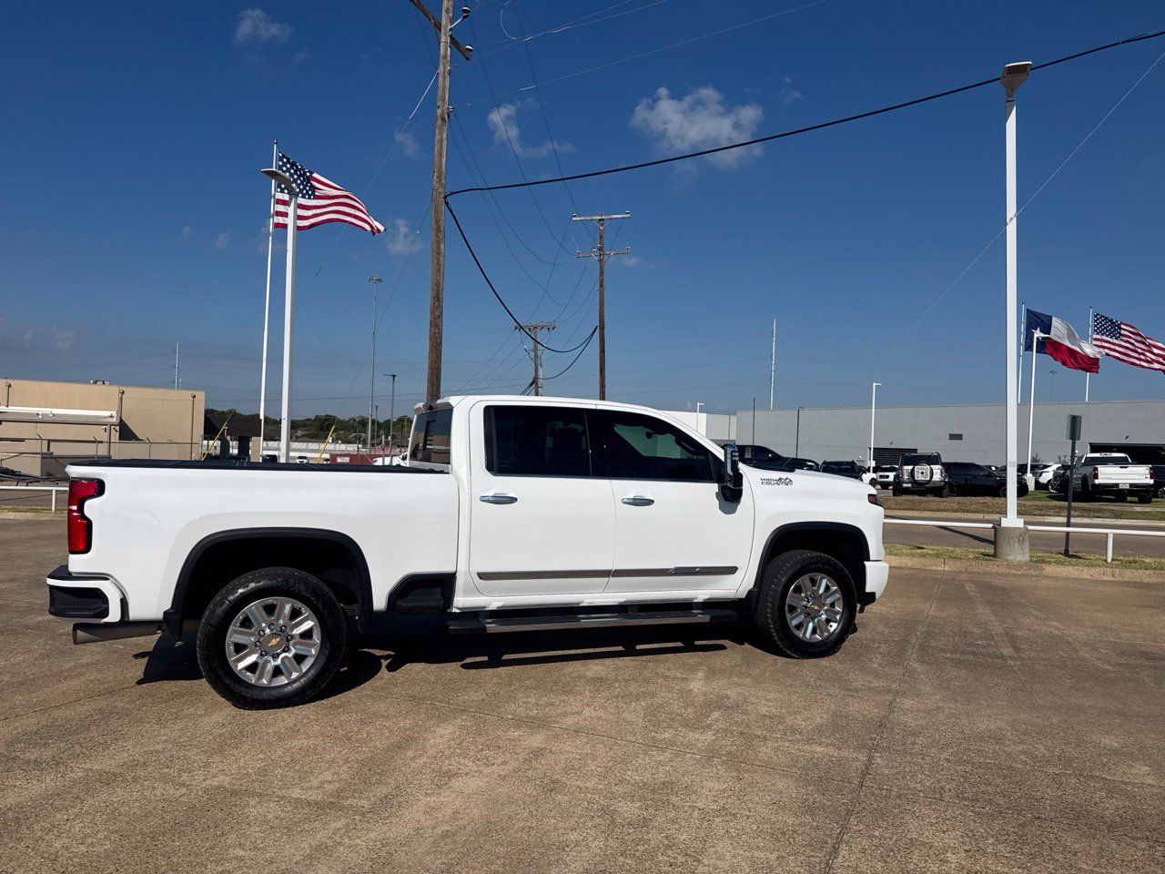 Used 2024 Chevrolet Silverado 2500 High Country w/ High Country Premium Package AWD/4WD image 27