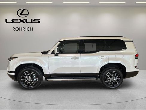 New 2026 Lexus GX 550 AWD/4WD image 2