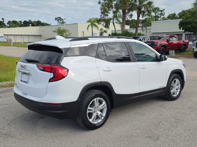 Certified 2021 GMC Terrain SLE w/ Driver Convenience Package FWD image 4