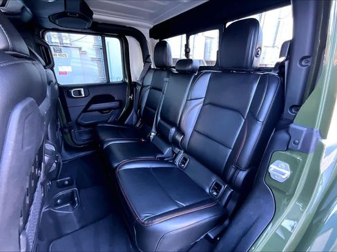Used 2021 Jeep Gladiator Rubicon image 20