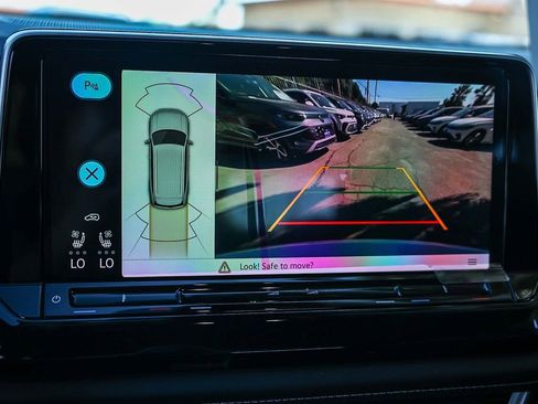 New 2026 Volkswagen Atlas SE image 37