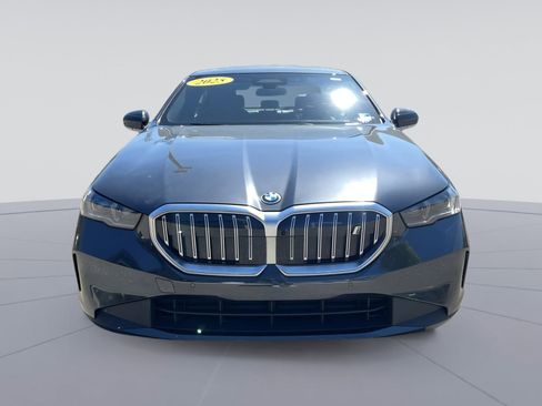 Used 2025 BMW i5 xDrive40 w/ Premium Package image 12