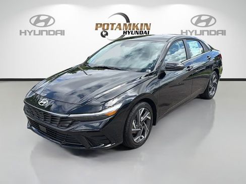 New 2026 Hyundai Elantra Limited FWD image 1