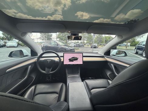 Used 2022 Tesla Model 3 Long Range AWD/4WD image 24