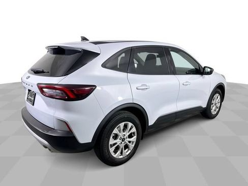 Used 2025 Ford Escape Active FWD image 8