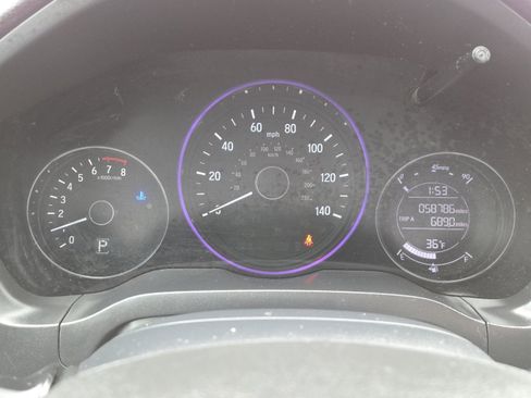 Used 2020 Honda HR-V Sport image 25