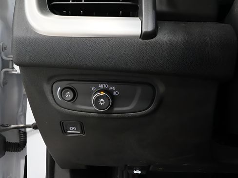 Used 2022 GMC Terrain SLE w/ Driver Convenience Package AWD/4WD image 15
