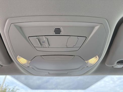 Used 2017 Ford C-MAX SE w/ Cold Weather Package image 43