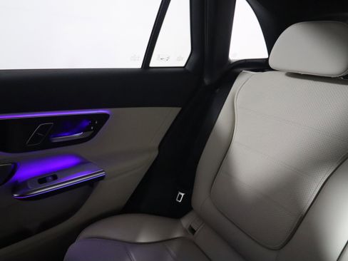 New 2026 Mercedes-Benz GLC 300 image 13