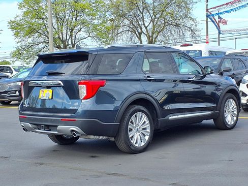 Used 2024 Ford Explorer Limited w/ Limited Technology Package AWD/4WD image 2