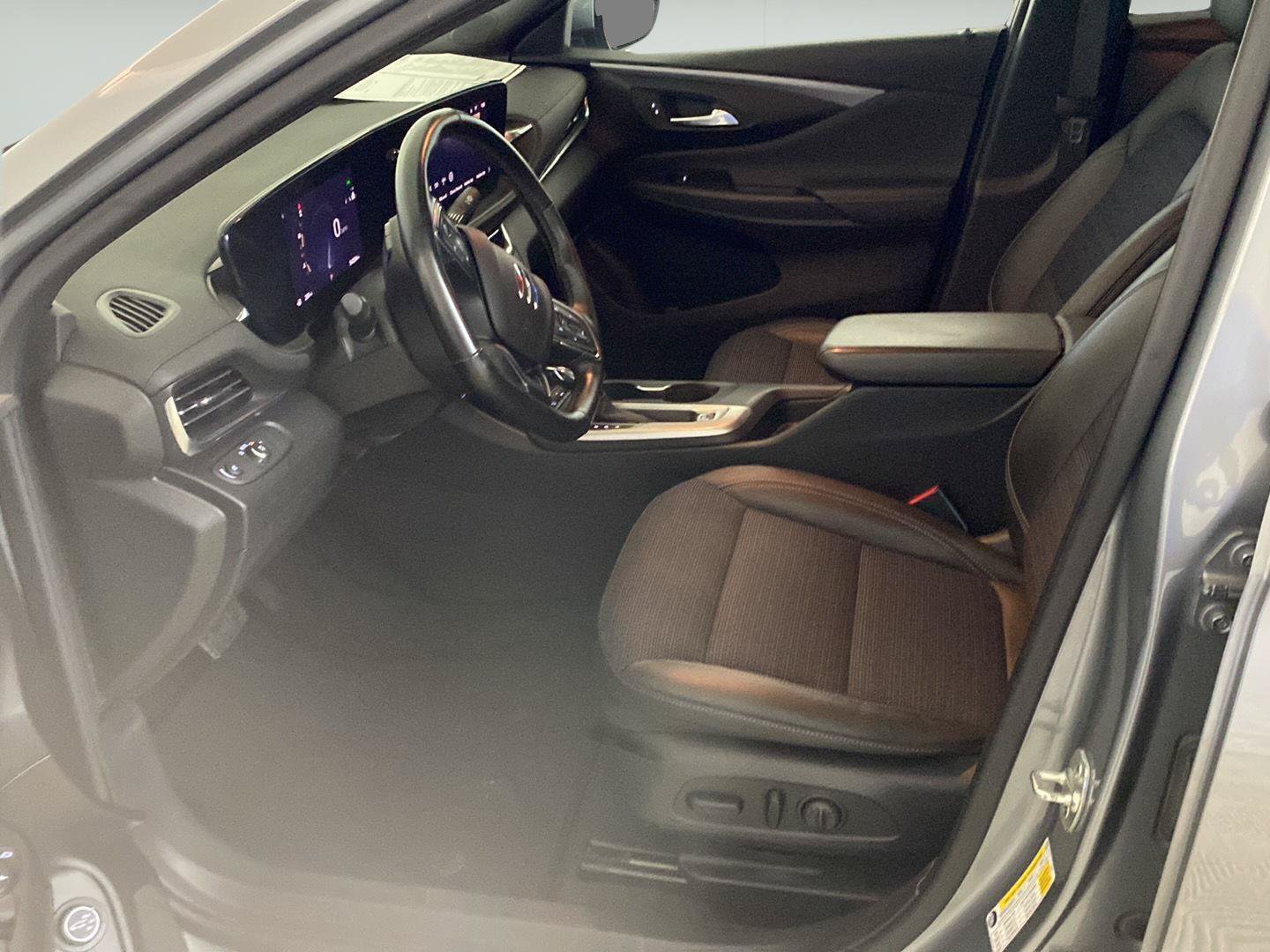 Certified 2024 Buick Envista Sport Touring w/ Convenience I Package FWD image 12