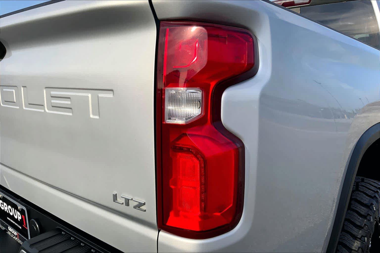 Used 2020 Chevrolet Silverado 2500 LTZ w/ LTZ Plus Package AWD/4WD image 10