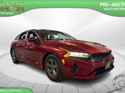Used 2021 Kia K5 LXS FWD image 3