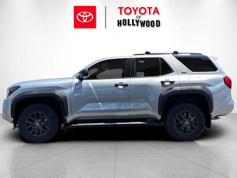 New 2026 Toyota 4Runner SR5 RWD image 9