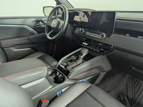 Used 2023 Chevrolet Colorado Z71 w/ Z71 Convenience Package 2 image 30