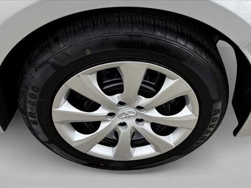 Used 2024 Toyota Corolla LE FWD image 9