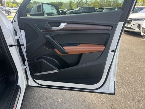 Used 2025 Audi Q5 2.0T Premium Plus image 23