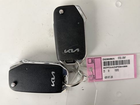 Used 2023 Kia Forte LXS FWD image 10