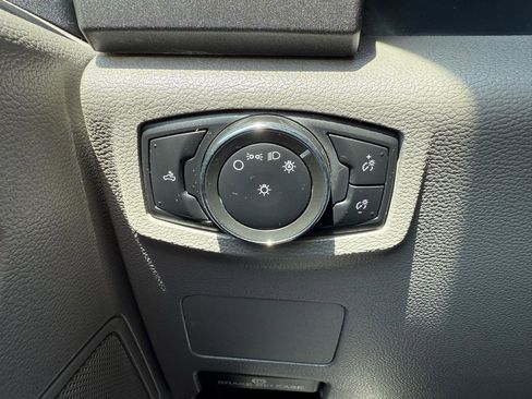 Used 2022 Ford F250 XL w/ Power Equipment Group AWD/4WD image 22