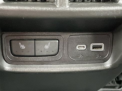 Used 2020 Cadillac XT4 Premium Luxury w/ Cold Weather Package image 27