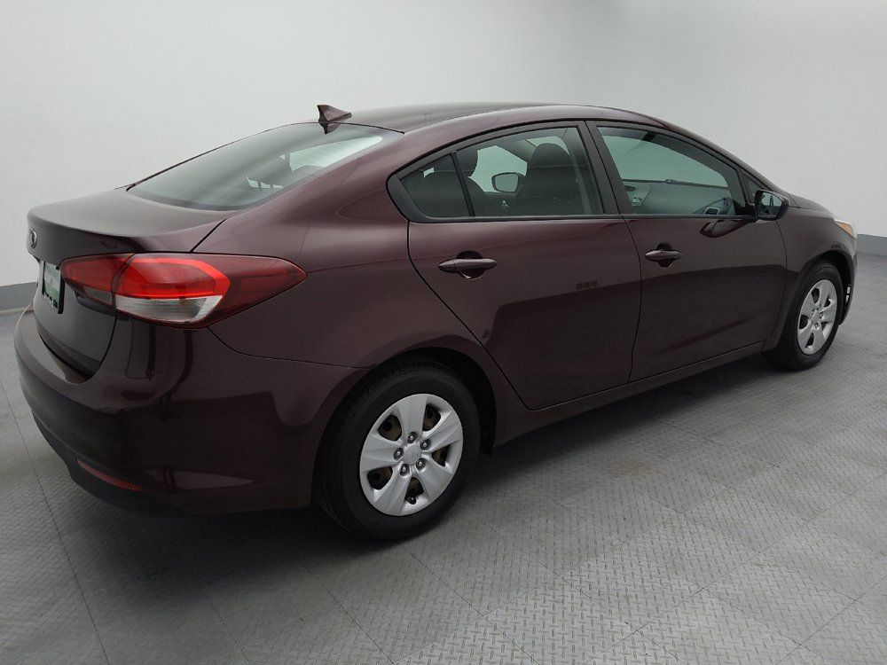 Used 2017 Kia Forte LX FWD image 10