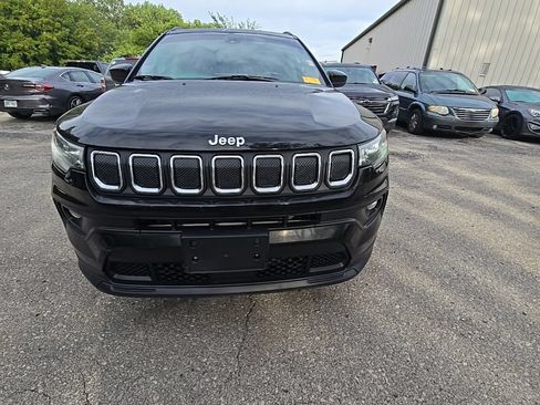 Used 2022 Jeep Compass Latitude AWD/4WD image 12
