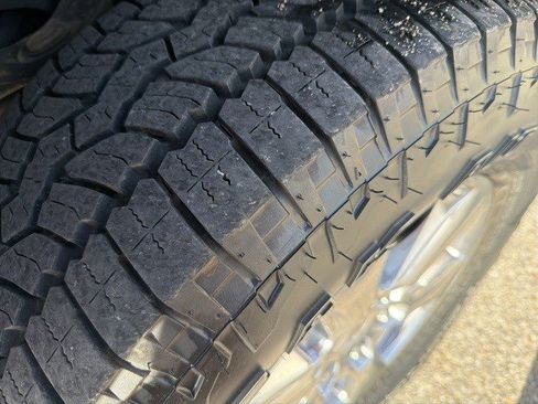 Used 2018 Ford F150 Lariat image 9