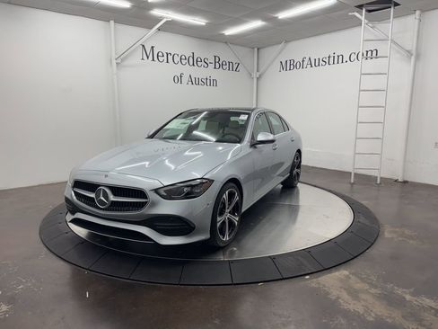 Used 2025 Mercedes-Benz C 300 Sedan image 3