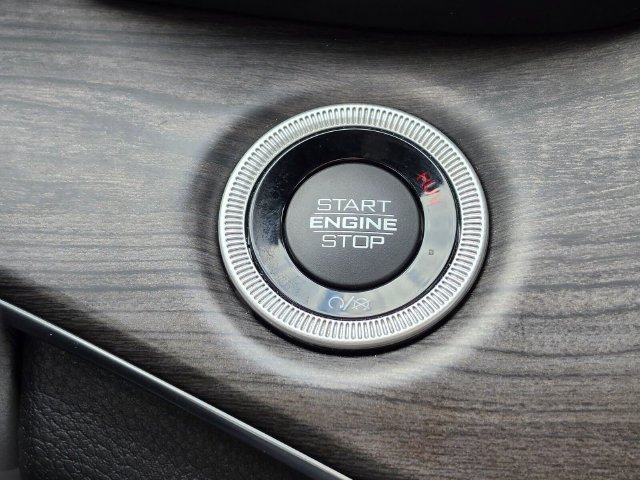 Used 2022 Jeep Grand Cherokee Overland AWD/4WD image 32